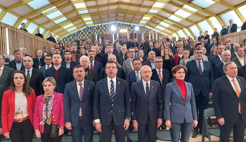 Kılıçdaroğlu: Üniversite ama içinde hoca yok!