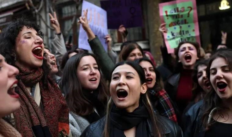 8 Mart eylemlerine İstanbul'da 9 gözaltı, Ankara'da engelleme