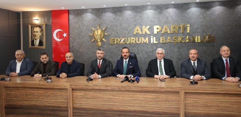Yeni AKP'li Kürşad Zorlu Erdoğan'ı öve öve bitiremedi