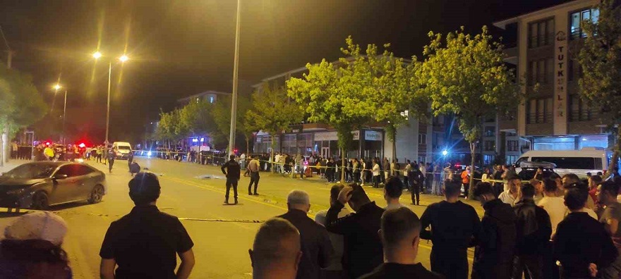 Sakarya'da feci kaza: Gelin-görümce can verdi