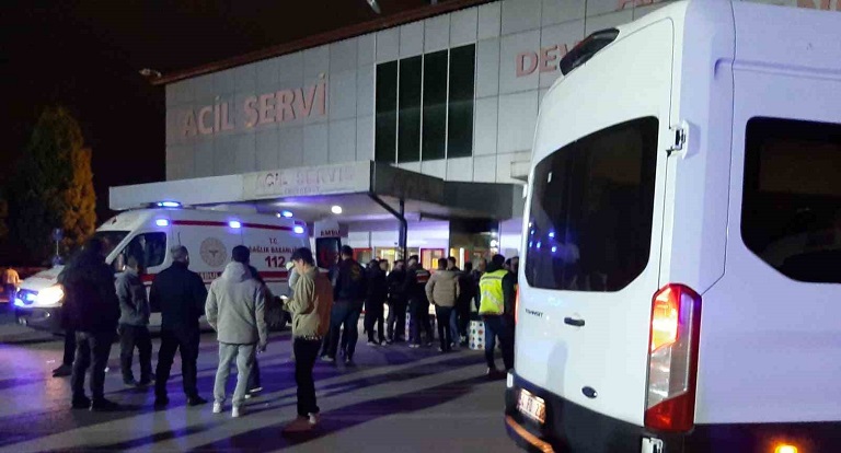 Kendisini yaralayan kayınpederini bıçakla öldürdü