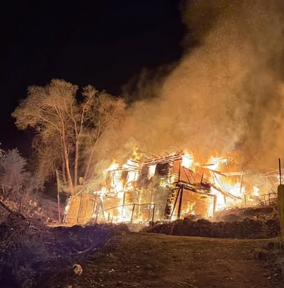 Kastamonu’da çıkan yangında ev ve cami yandı
