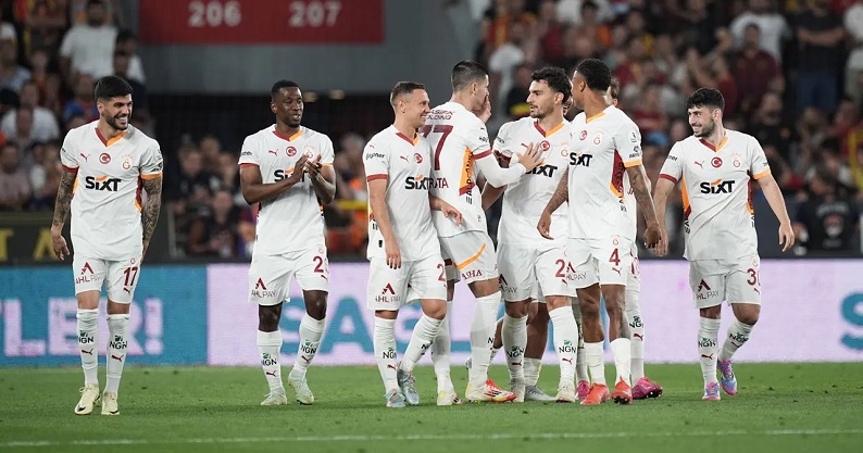 Şampiyon Galatasaray, Göztepe'yi iki golle geçti!
