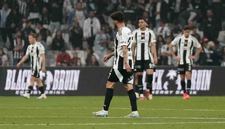 Beşiktaş, üçüncülük şansını zora soktu