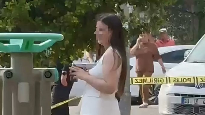 Adana'da kadın öğretmen, 5 yıllık sevgilisi evli çıkınca parkta kendisini vurdu