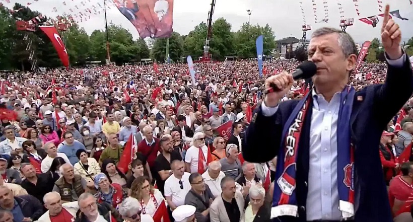 Düzce'de 'Millet İradesine Sahip Çıkıyor' mitingi
