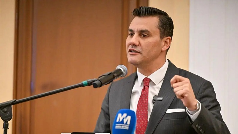 Manisa Büyükşehir Belediye Başkanı Ferdi Zeyrek hastaneye kaldırıldı: Durumu ağır!