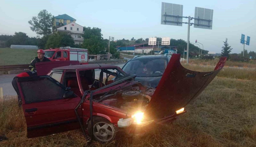 Kastamonu’da iki ayrı trafik kazasında 3 kişi yaralandı