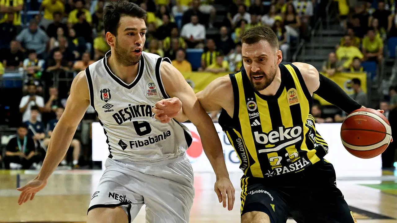 Olaylı maçta Fenerbahçe Beko, Beşiktaş Fibabanka'yı 94-76 yendi