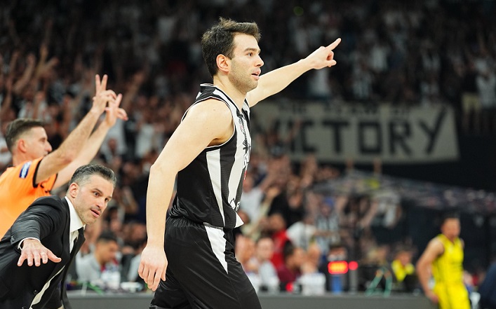 Beşiktaş Fibabanka, Fenerbahçe Beko'yu 98-77 mağlup etti