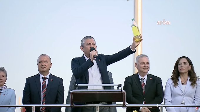 Özgür Özel'den 'kriz' çıkışı: Tek sorumlusu Erdoğan'dır!