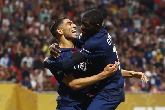 PSV, Bayern Münih'i 9 kişiyle 2-0 yendi