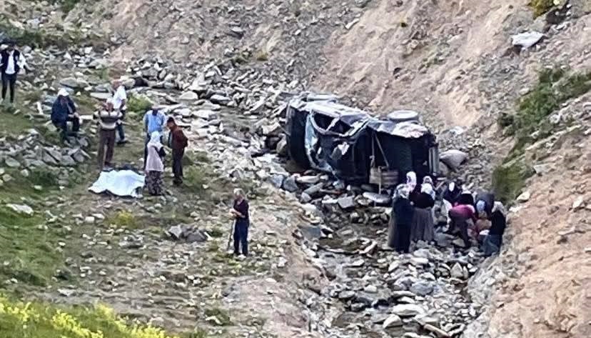 Gümüşhane'de feci kaza: 2 can kaybı, 4 yaralı