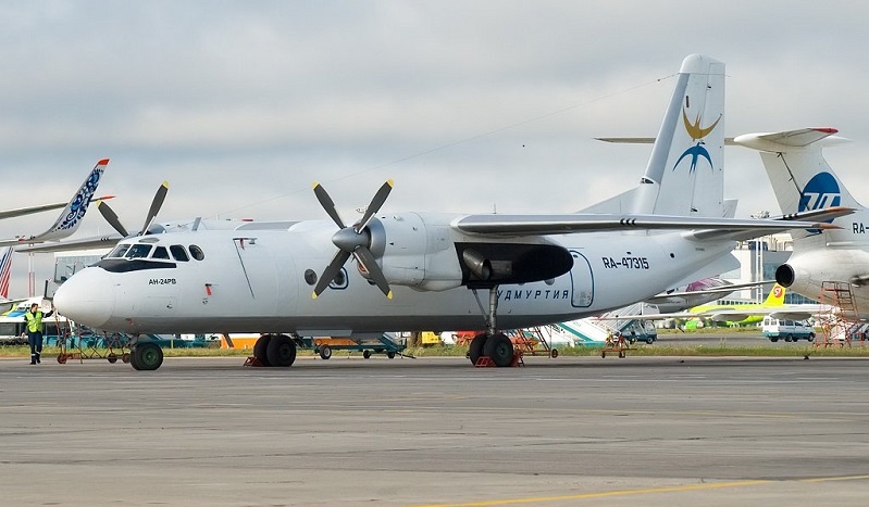 Rusya'da radardan kaybolan uçak düştü: 49 kişi hayatını kaybetti!