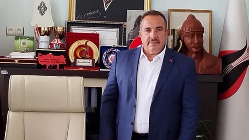 Yenifakılı Belediye Başkanı Musa Sarıaslan trafik kazasında yaşamını yitirdi