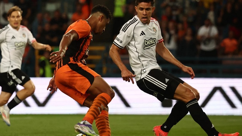 Kartal tel tel dökülürken Arda  Turanlı Shakhtar turladı