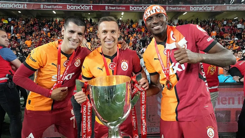 Galatasaray Przemyslaw Frankowski ile ayrılığı KAP'a bildirdi!
