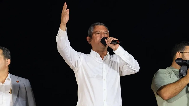 Özgür Özel: Bir çete, İBB davası borsası oluşturdu, elimizde kanıtlar var