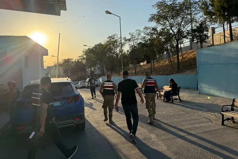 Şanlıurfa'da akrabaların arazi kavgası: Ölü ve yaralılar var