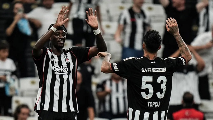 Beşiktaş kendi sahasında play-off biletini aldı: Beşiktaş 3-2 St. Patrick's