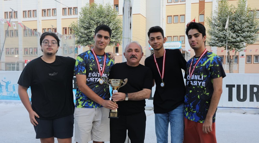 Tuz spor müsabakalarında kupalar sahiplerini buldu