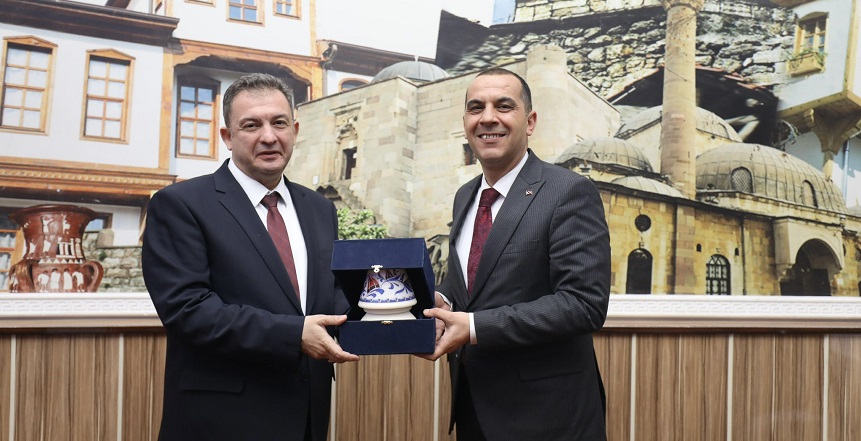 Çankırı Valiliği sosyal medya hesabı neyin peşinde?!