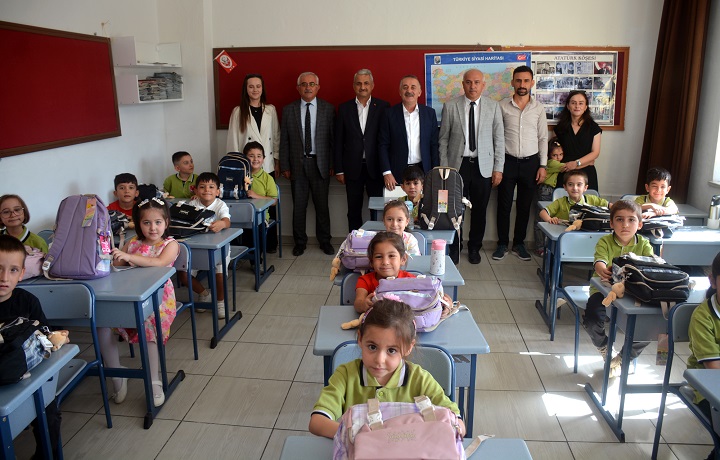 Başkan Mehmed Öztürk’ün eğitim destekleri devam ediyor