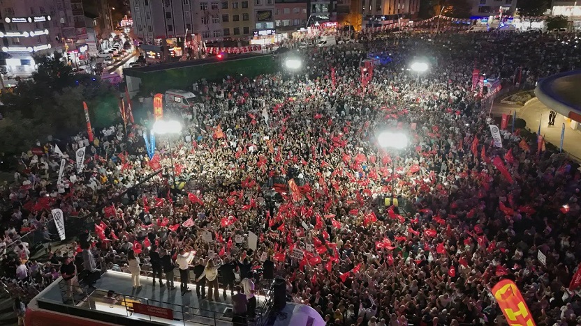 Özgür Özel'den Adalet Bakanı'na: Guguk kuşu değilsen sor hesabını