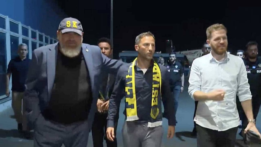 Fenerbahçe'nin yeni teknik direktörü Domenico Tedesco İstanbul'da