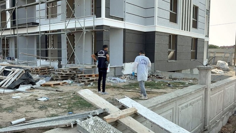 Tekirdağ'da inşaatta boya yapan işçi, 4'üncü kattan düşerek öldü