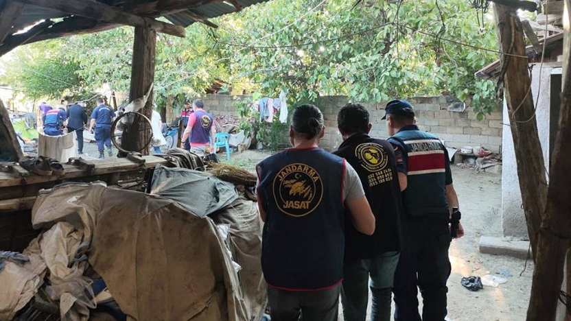 Denizli'de dehşet... Babaannesini başına tüple vurarak öldürdü