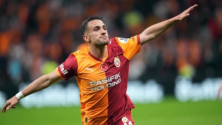 Galatasaray'da Yunus Akgün 2 ay sahalardan uzak