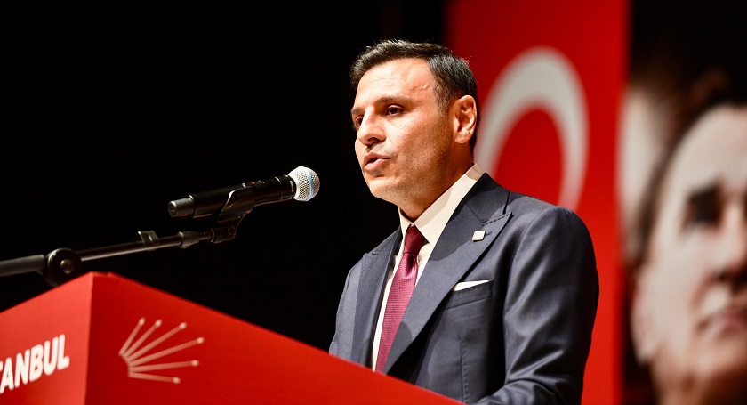 Özgür Çelik yeniden CHP İstanbul İl Başkanı