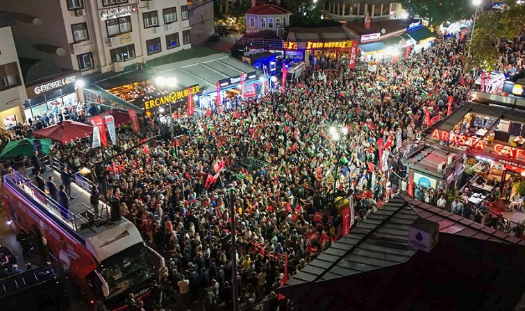 CHP'den tarihi Filistin mitingi: Özel'den Erdoğan'a 'Sumud Filosu' çağrısı