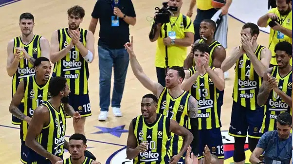 Fenerbahçe Beko'dan EuroLeague'e harika başlangıç