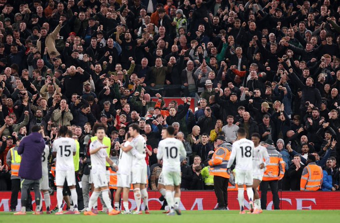Manchester United, tarihi seriyi bitirdi: Liverpool'u 9 yıl sonra yendi