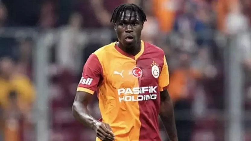 Galatasaray'da Wilfried Singo Trabzon derbisinde sahada