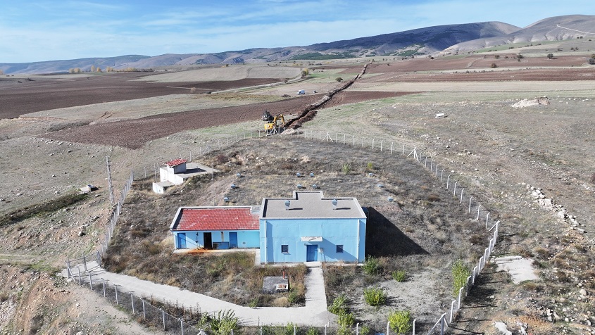 Çerkeş Belediyesi 4 km'lik içme suyu hattını yeniledi
