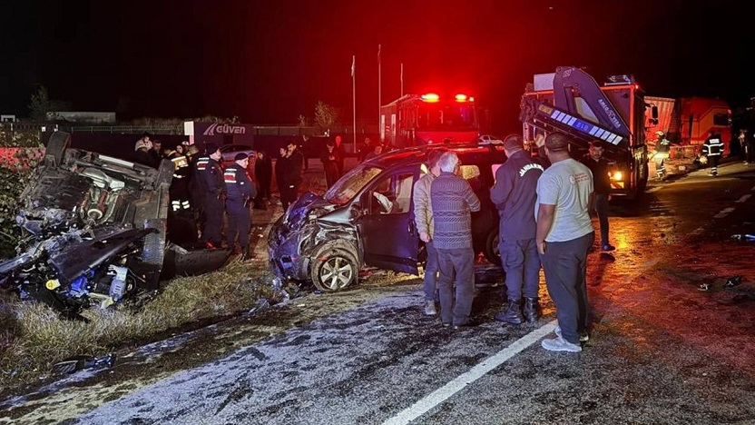 Edirne'de zincirleme kaza: Bir ölü, iki yaralı
