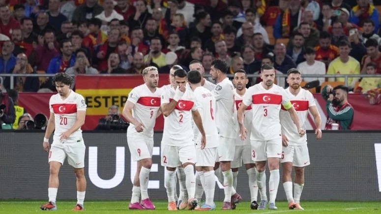 Milli takım İspanya'yı elinden kaçırdı