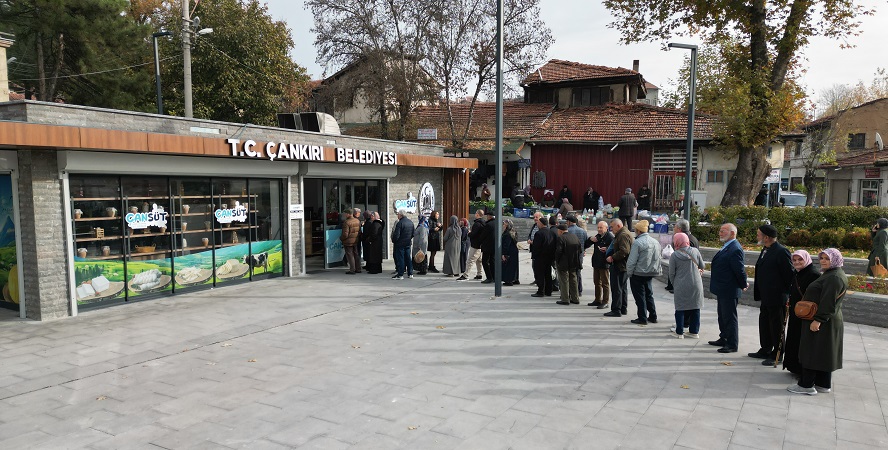 Çankırı Belediyesi'nin 'ÇANSÜT' ürünleri kuyruklara neden oldu!
