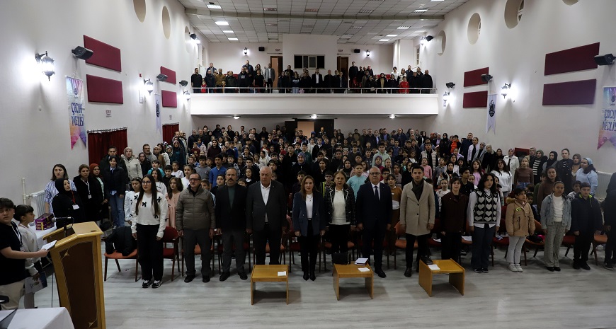 Çankırı'da Çocuk Meclisi üyeleri mazbatalarını Dünya Çocuk Hakları Günü'nde aldılar