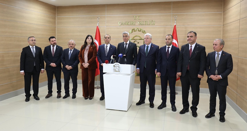 Sağlık Bakanı Memişoğlu Çankırı'da asansörde mahsur kaldı!