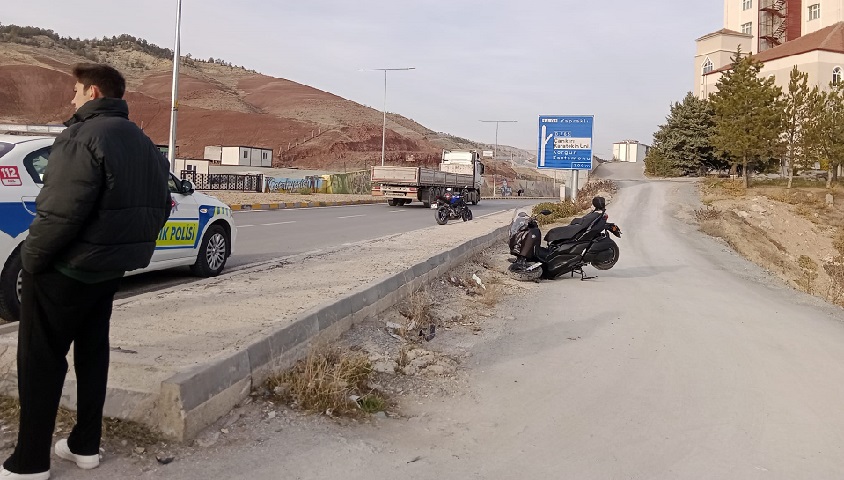 Çankırı'da 'ehliyetsiz' motosiklet sürücüsü az daha canından oluyordu!