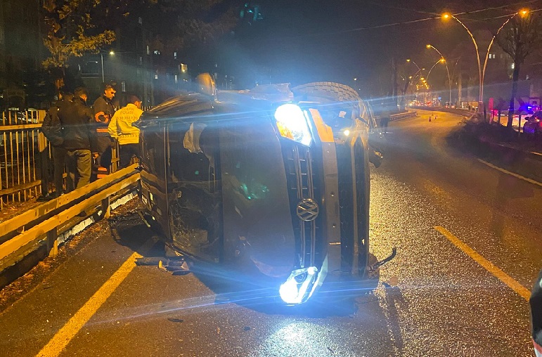 Çankırı'da tek taraflı kaza: Üç yaralı