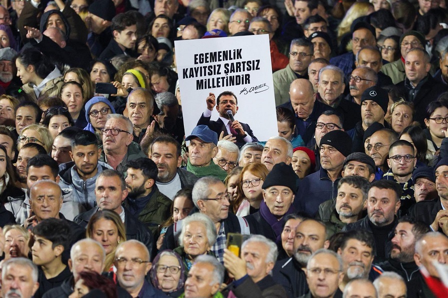 CHP Kâğıthane'de... Özgür Özel: Hepinizi mücadeleye davet ediyorum!