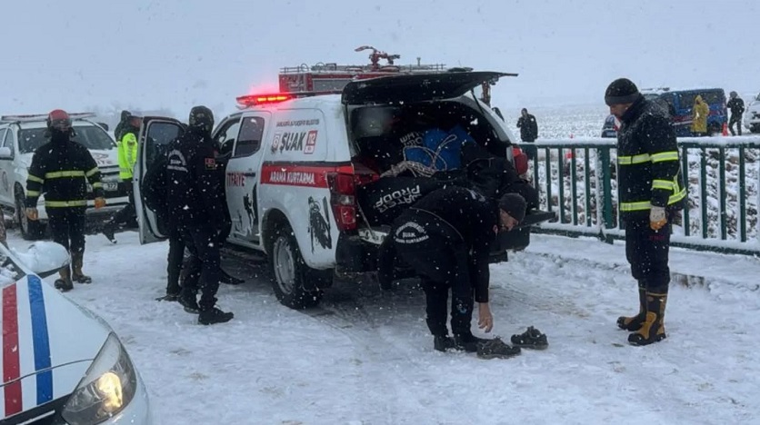 Şanlıurfa'da otomobil sulama kanalına uçtu, 4 kişi kayıp