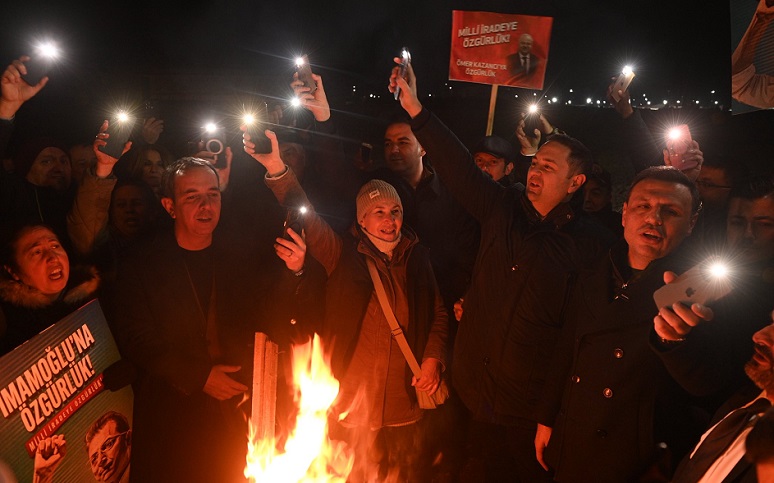 Ekrem İmamoğlu'ndan 'yeni yıl' mesajı
