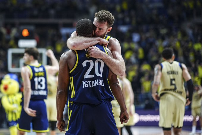 Fenerbahçe Beko, Baskonia'yı deplasmanda yendi