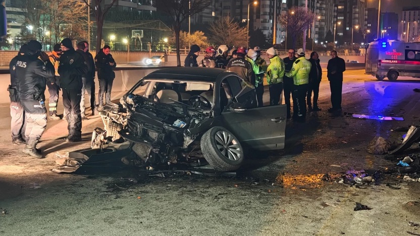 Ankara'da feci kaza: Ölü ve yaralılar var